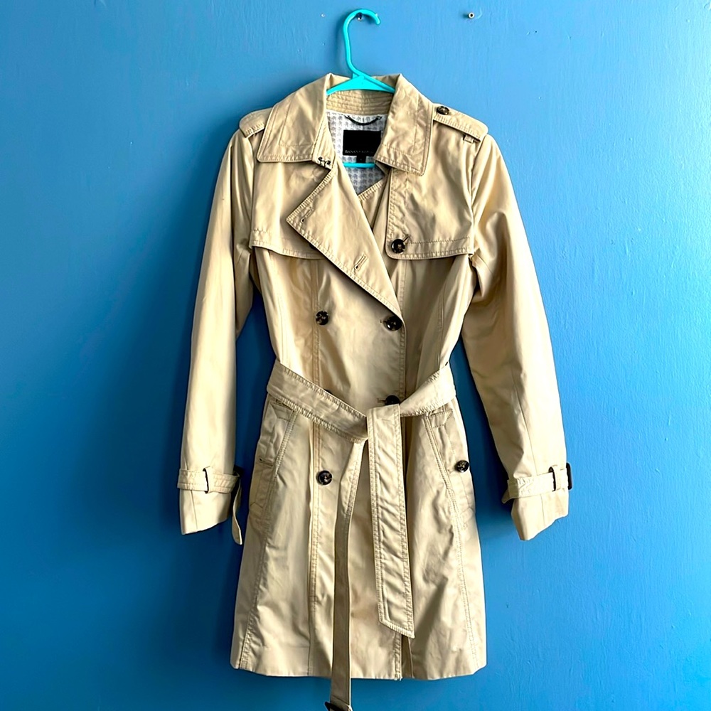 Banana Republic Trench w Ella Elephant Lining
